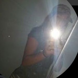 Meet your Posher, Ally